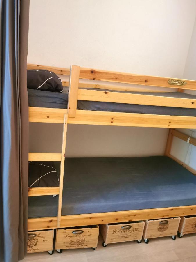 D'une Avec Balcon A Cauterets