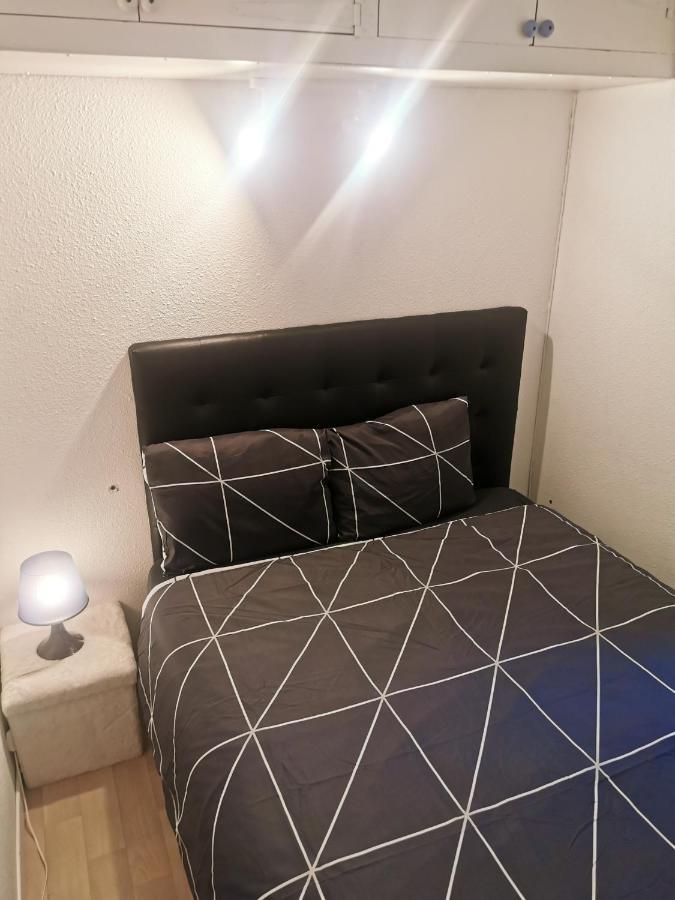 D'une Avec Balcon A Appartement *
